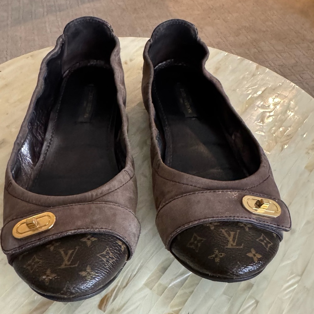 Louis Vuitton Brown Leather Ballet Flats